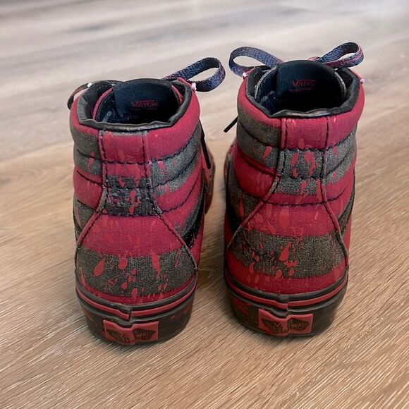 Vans of the wall SK8-HI THE NIGHTMARE ON ELM STREET SIZE US MEN 4 US WOMEN 5.5 - Picture 4 of 12